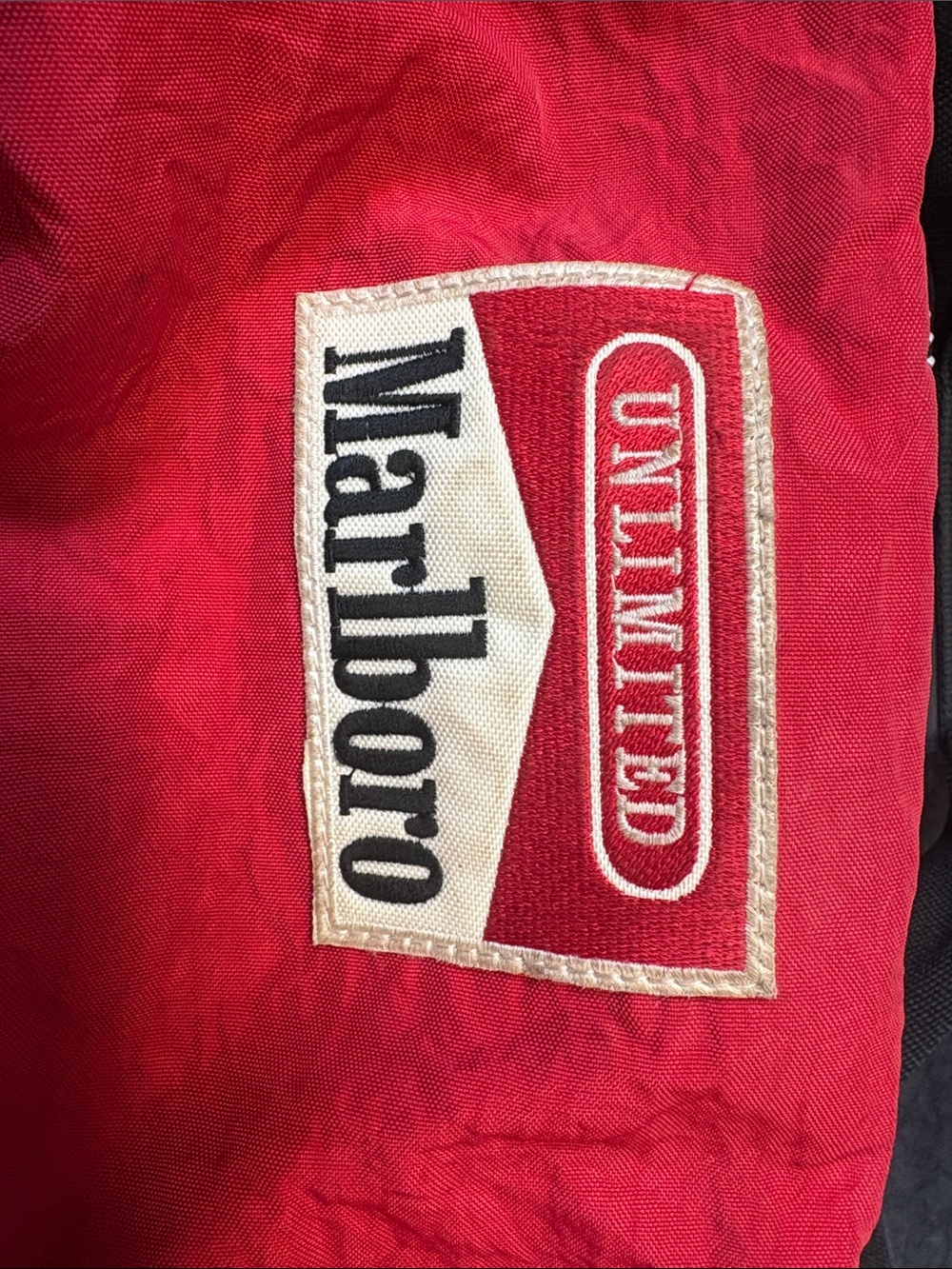 MARLBORO Vintage XL Red and Black Wheeled Travel Duffel with Branded Straps - Picture 6 of 6